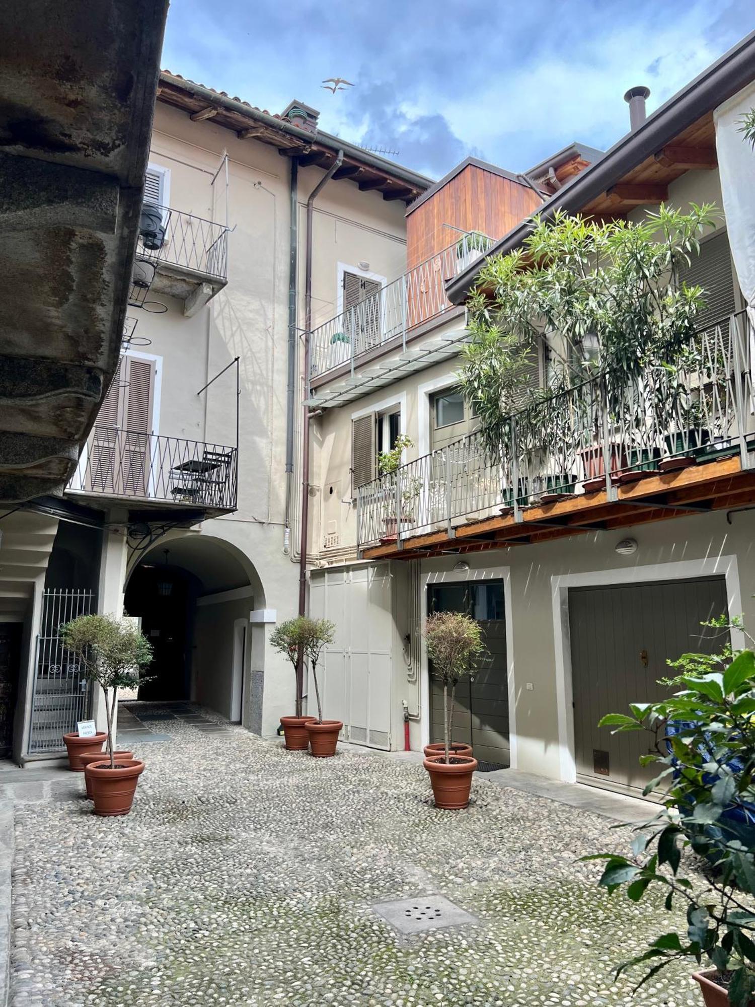 Casa Sul Lago Arona Exterior foto